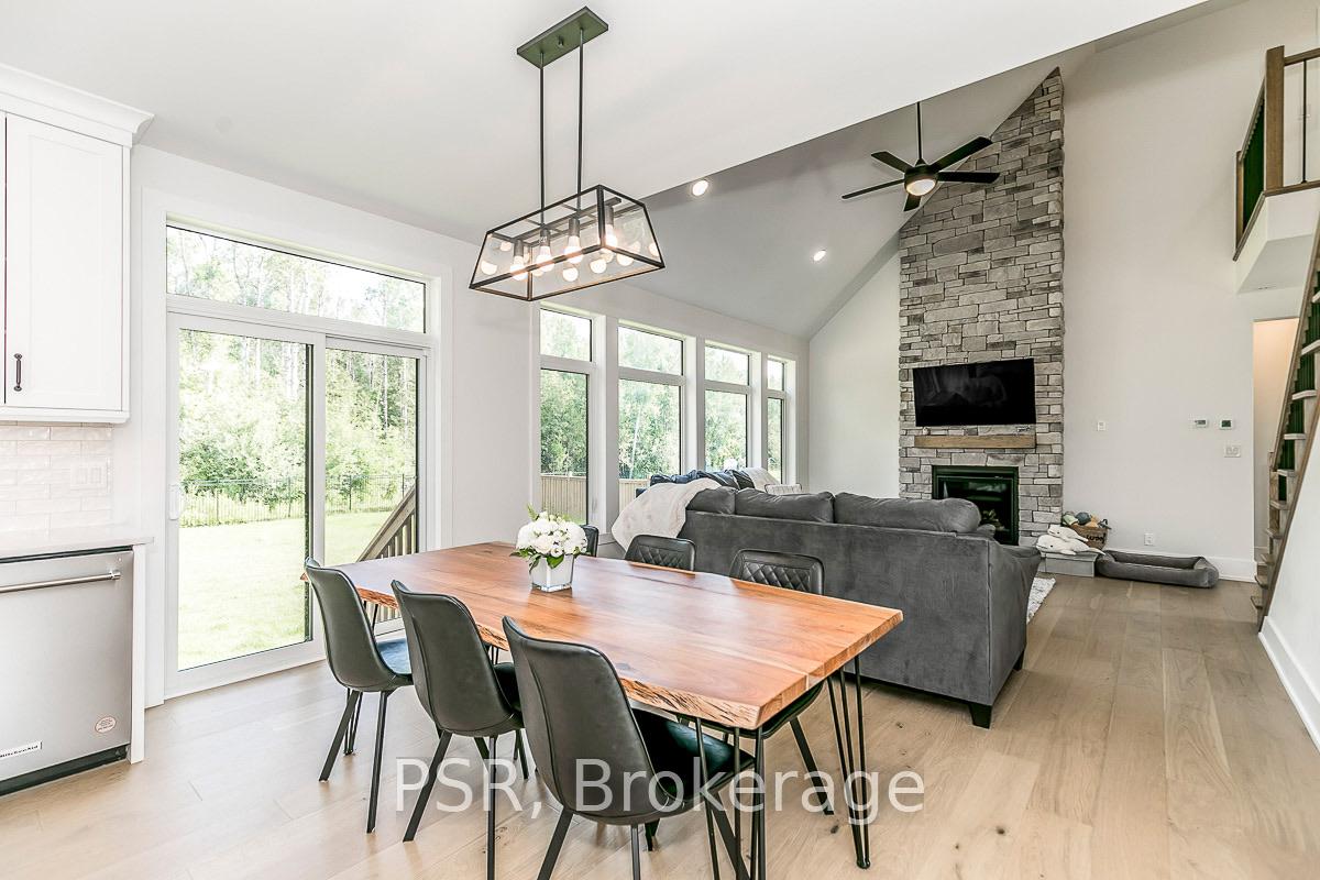 Photo 17 of 1306 Squire Street, Innisfil, Lefroy — HOMEH