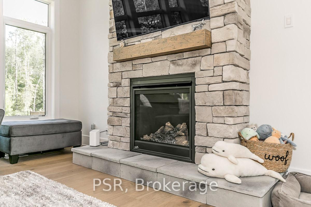 Photo 19 of 1306 Squire Street, Innisfil, Lefroy — HOMEH