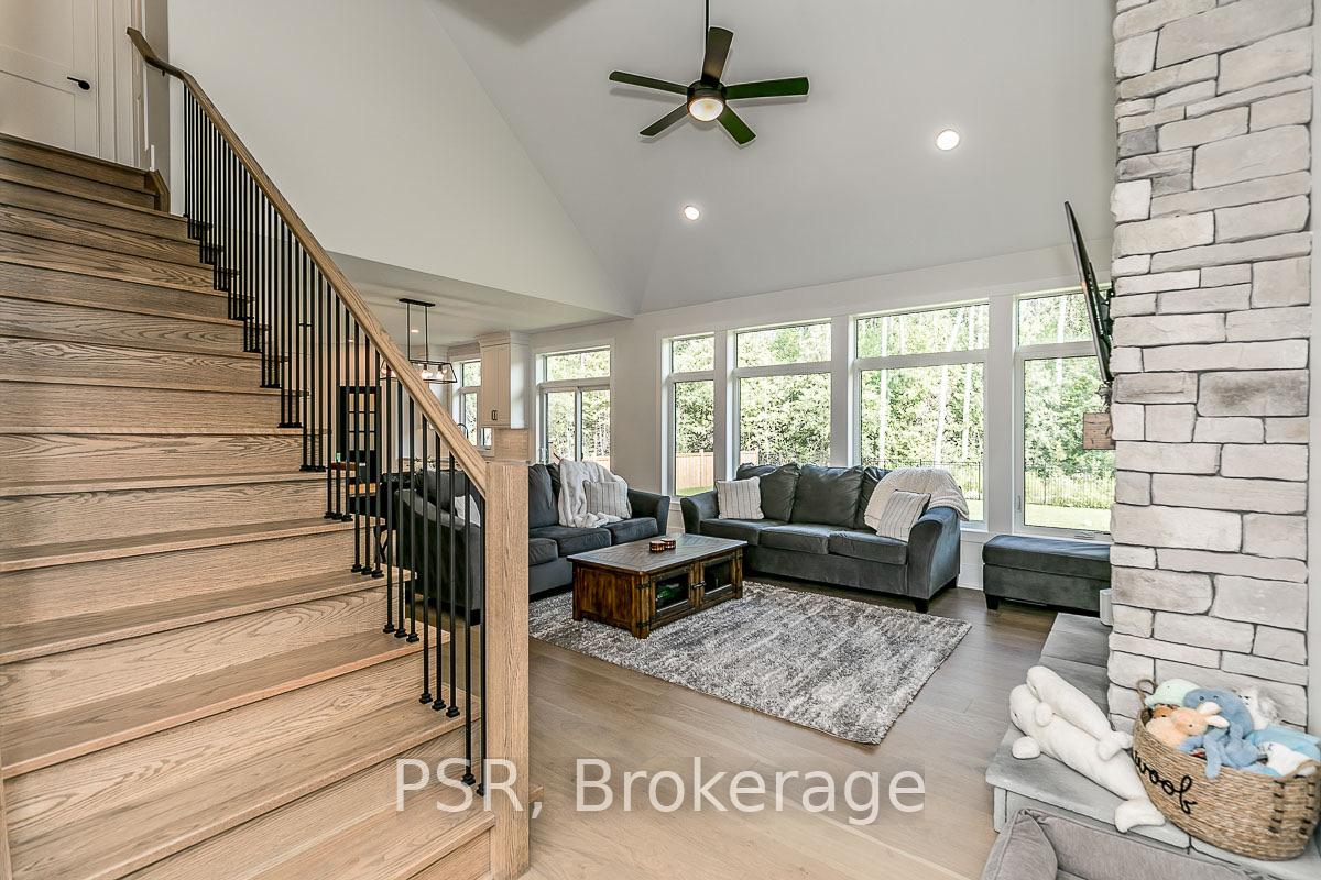 Photo 20 of 1306 Squire Street, Innisfil, Lefroy — HOMEH