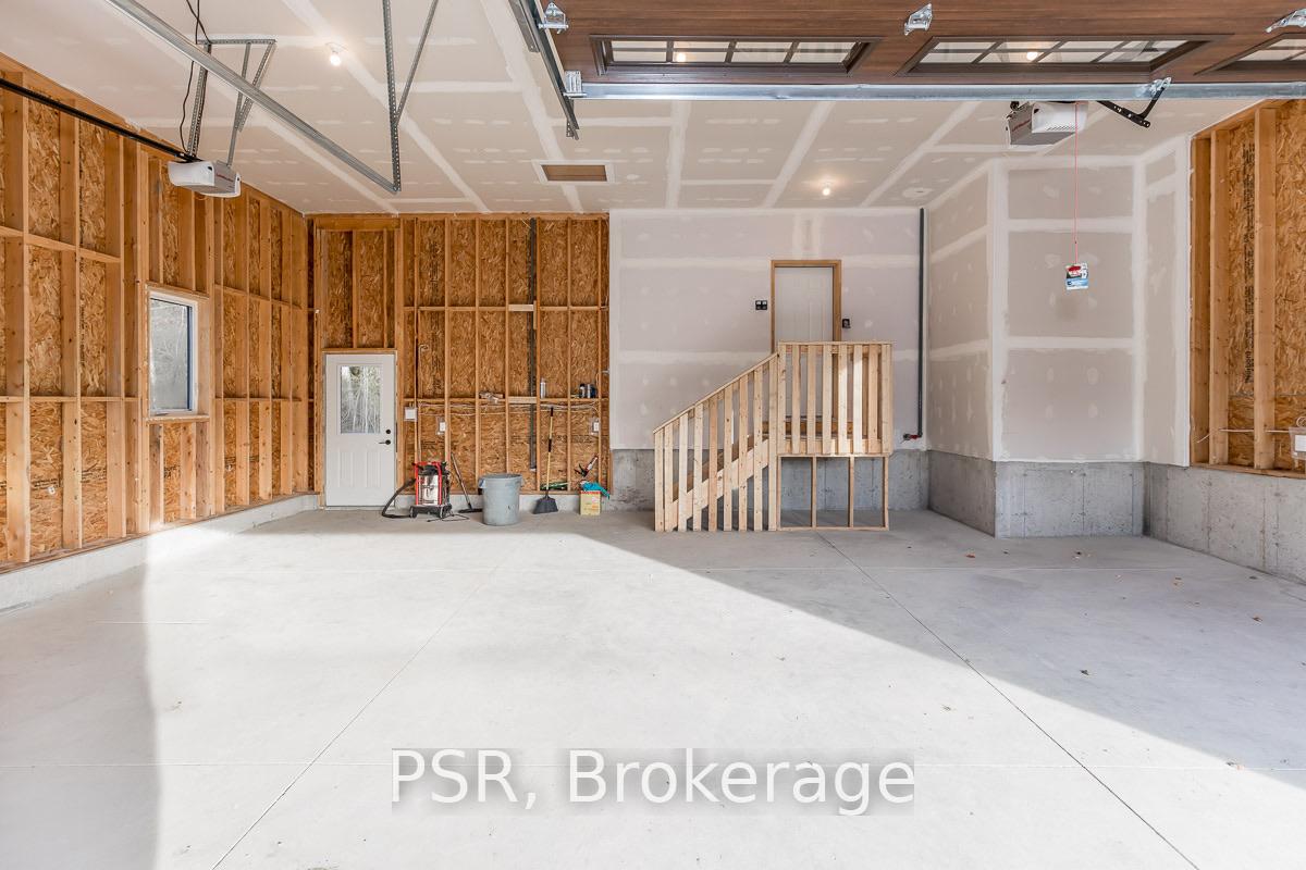 Photo 34 of 1306 Squire Street, Innisfil, Lefroy — HOMEH