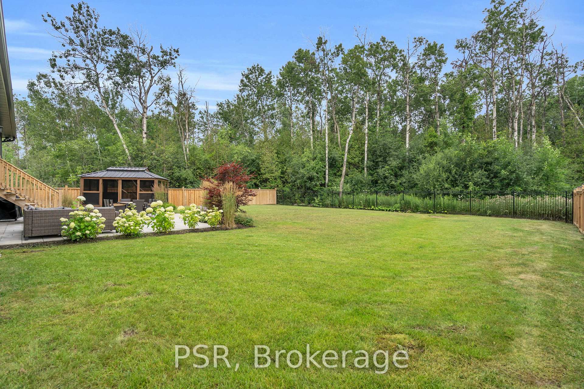 Photo 42 of 1306 Squire Street, Innisfil, Lefroy — HOMEH