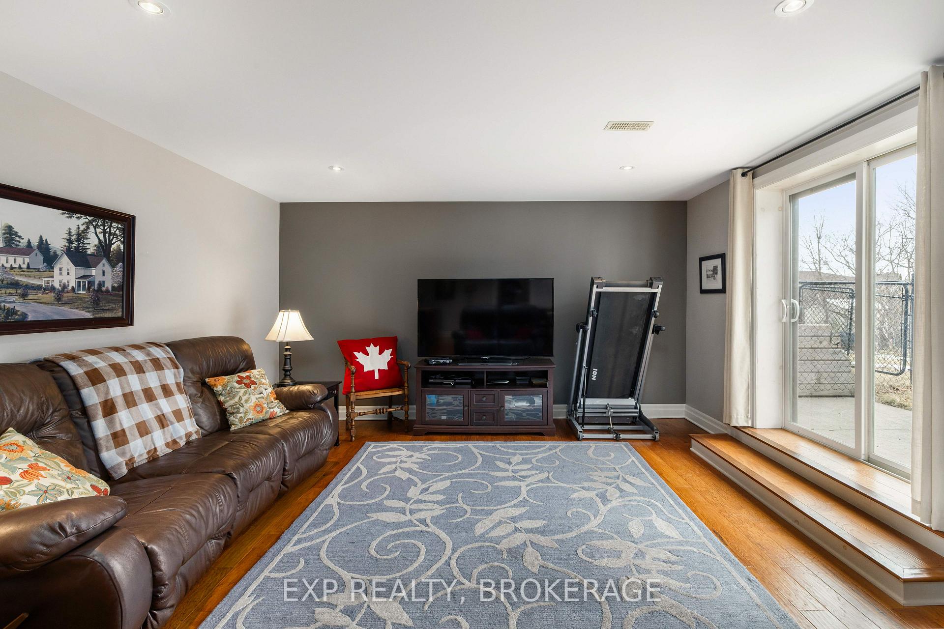 Photo 37 of 132 Kildare Avenue, Loyalist, Amherstview — HOMEH