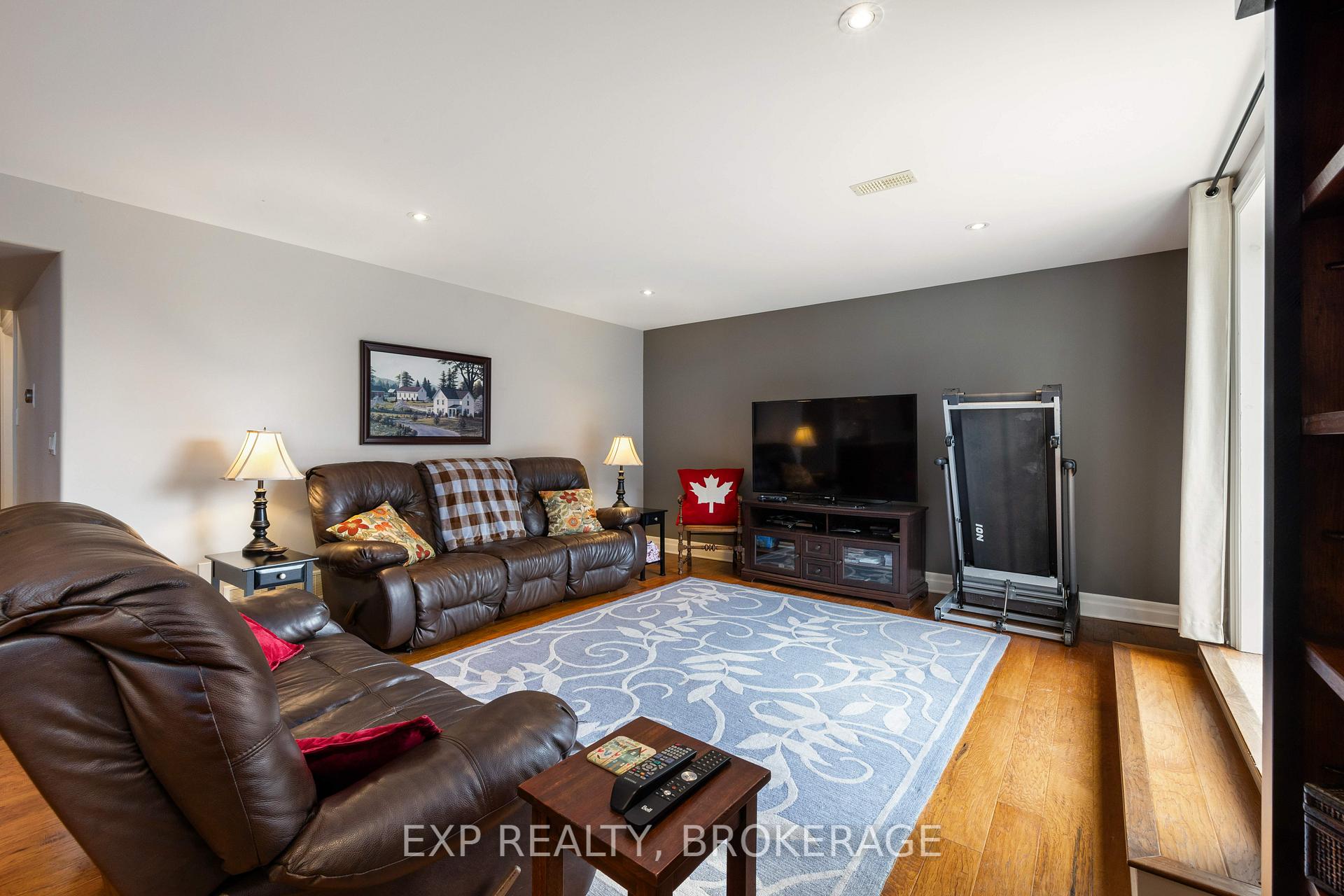 Photo 38 of 132 Kildare Avenue, Loyalist, Amherstview — HOMEH