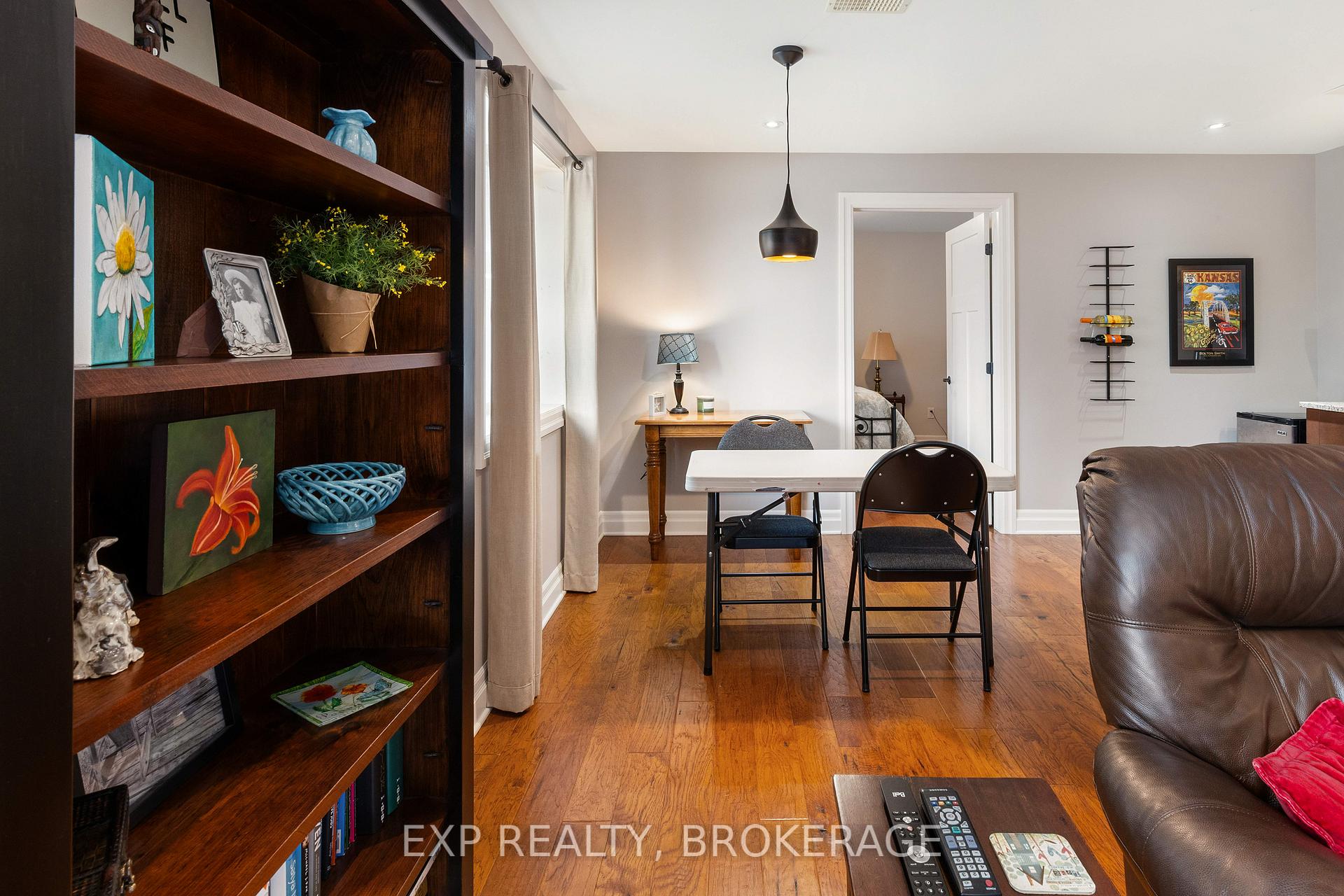 Photo 40 of 132 Kildare Avenue, Loyalist, Amherstview — HOMEH