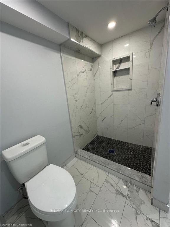 Photo 13 of Unit B, 8 Roseneath Crescent, Kitchener — HOMEH