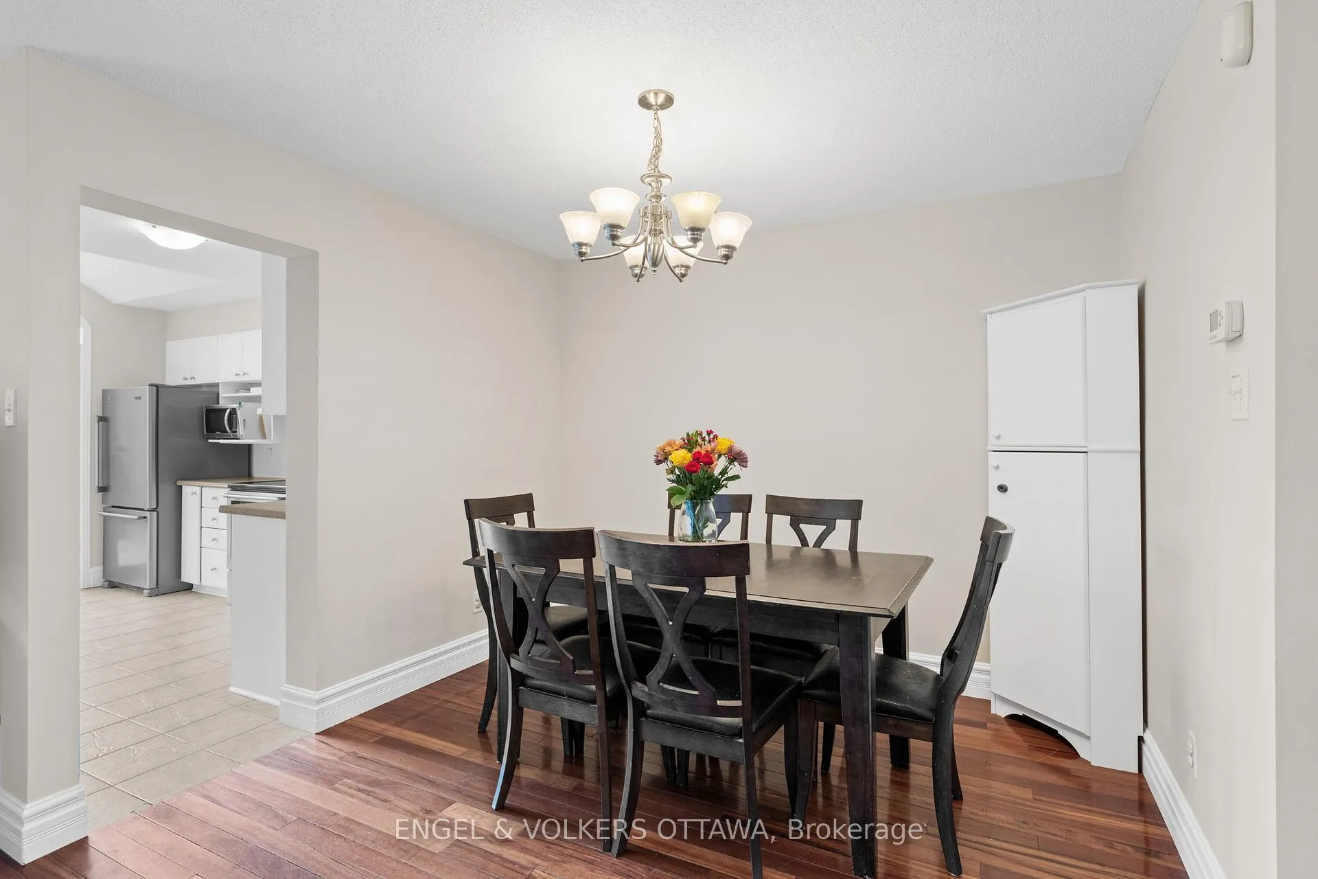 Photo 7 of 526 Meadowbreeze Drive, Ottawa, Kanata - Emerald Meadows/Trailwest — HOMEH