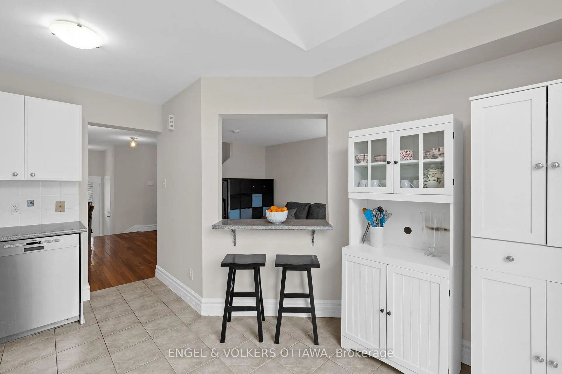 Photo 16 of 526 Meadowbreeze Drive, Ottawa, Kanata - Emerald Meadows/Trailwest — HOMEH
