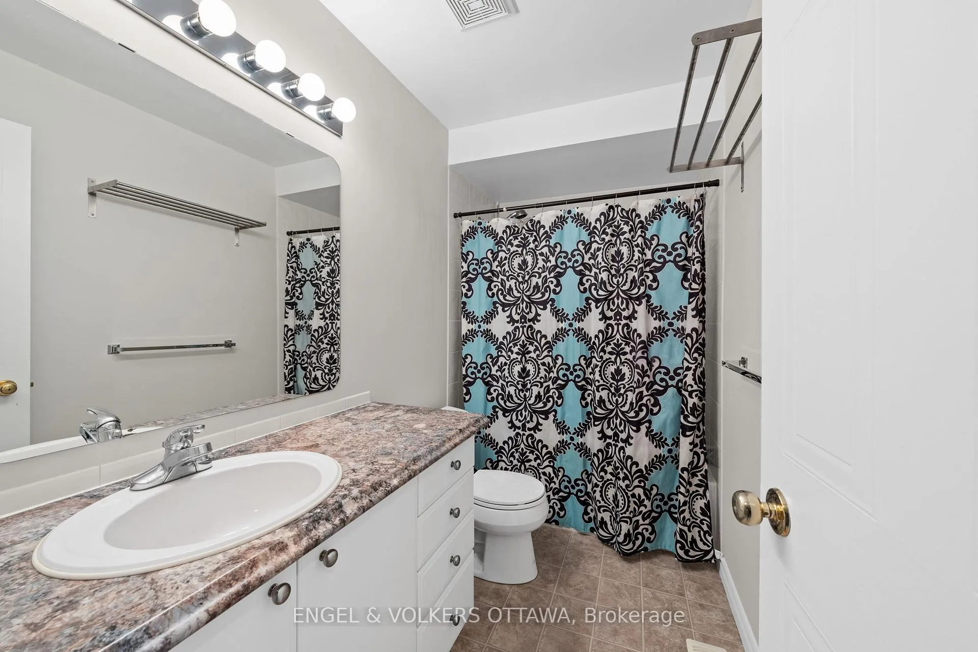 Photo 26 of 526 Meadowbreeze Drive, Ottawa, Kanata - Emerald Meadows/Trailwest — HOMEH