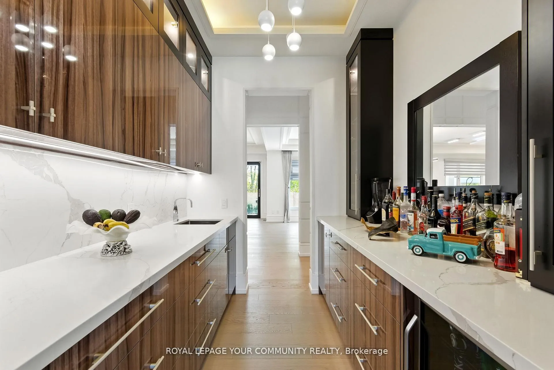 Photo 6 of 115 Patricia Drive, King, King City — HOMEH