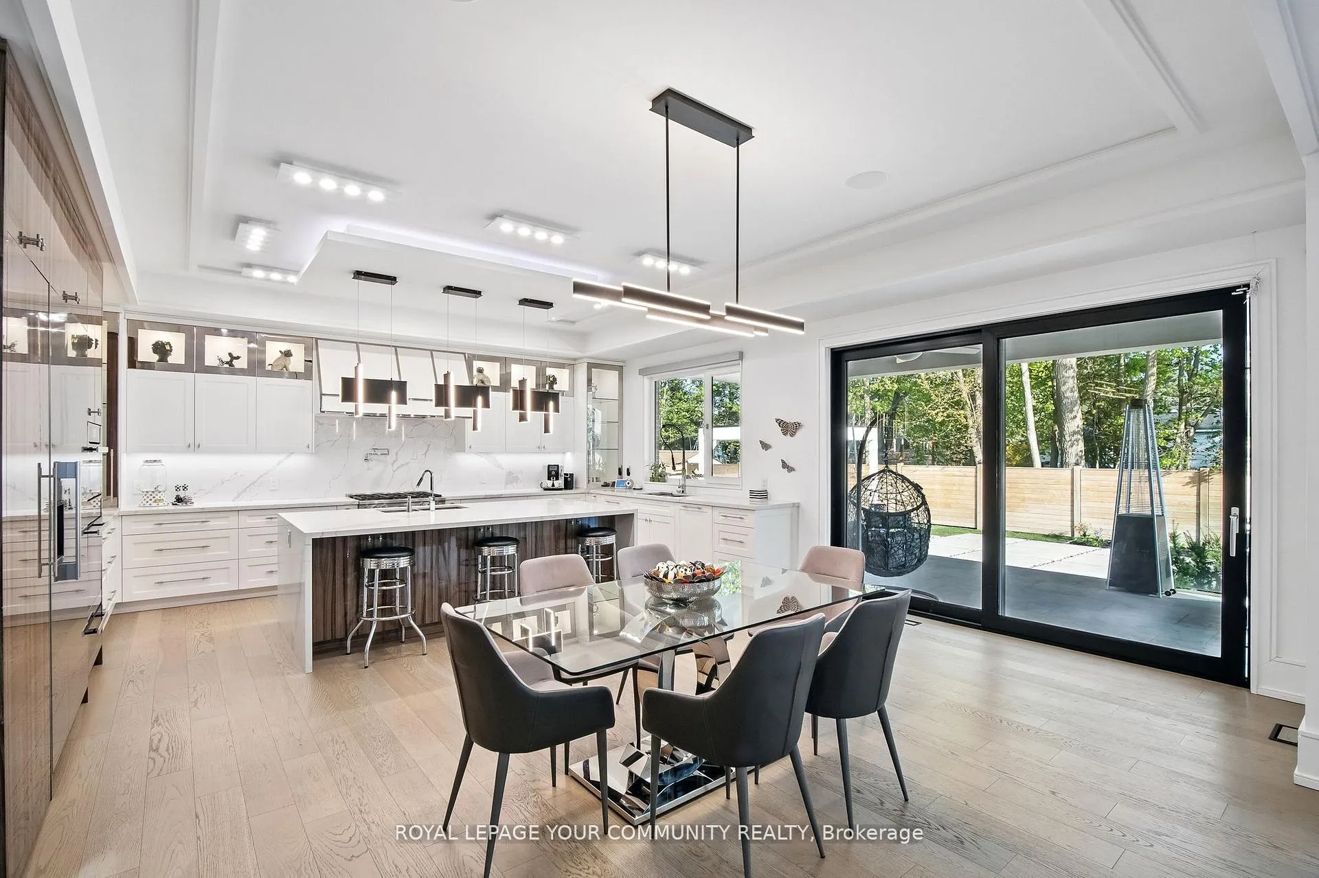 Photo 12 of 115 Patricia Drive, King, King City — HOMEH