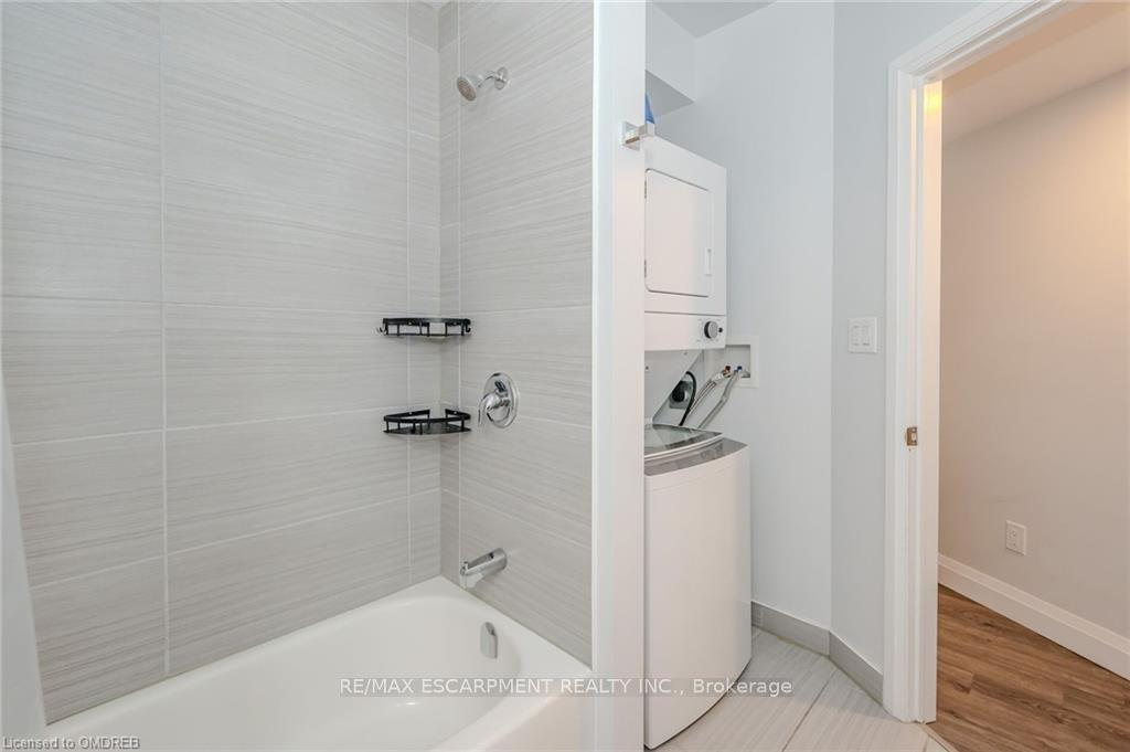 Photo 19 of Unit 2, 74 Cathcart Street, Hamilton, Beasley — HOMEH