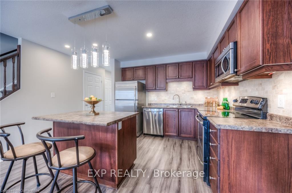 Photo 13 of 30 Machado Street, Kitchener, Huron Park — HOMEH