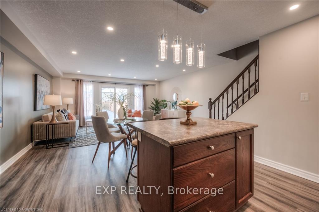 Photo 15 of 30 Machado Street, Kitchener, Huron Park — HOMEH