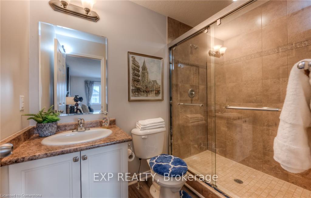 Photo 20 of 30 Machado Street, Kitchener, Huron Park — HOMEH