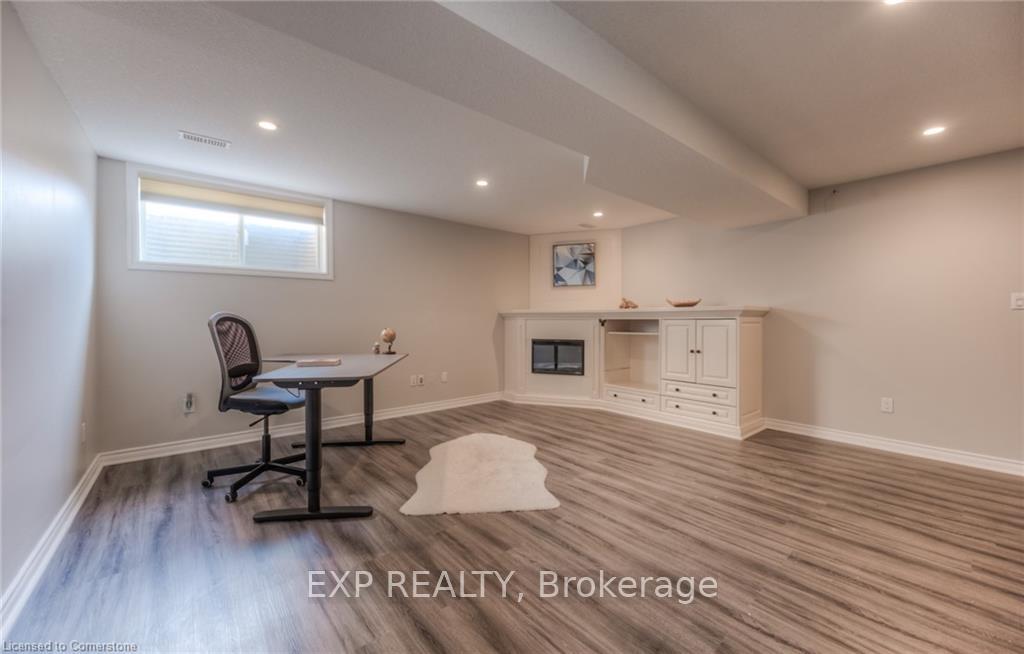 Photo 25 of 30 Machado Street, Kitchener, Huron Park — HOMEH
