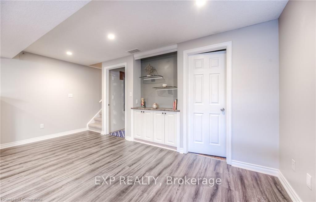 Photo 26 of 30 Machado Street, Kitchener, Huron Park — HOMEH