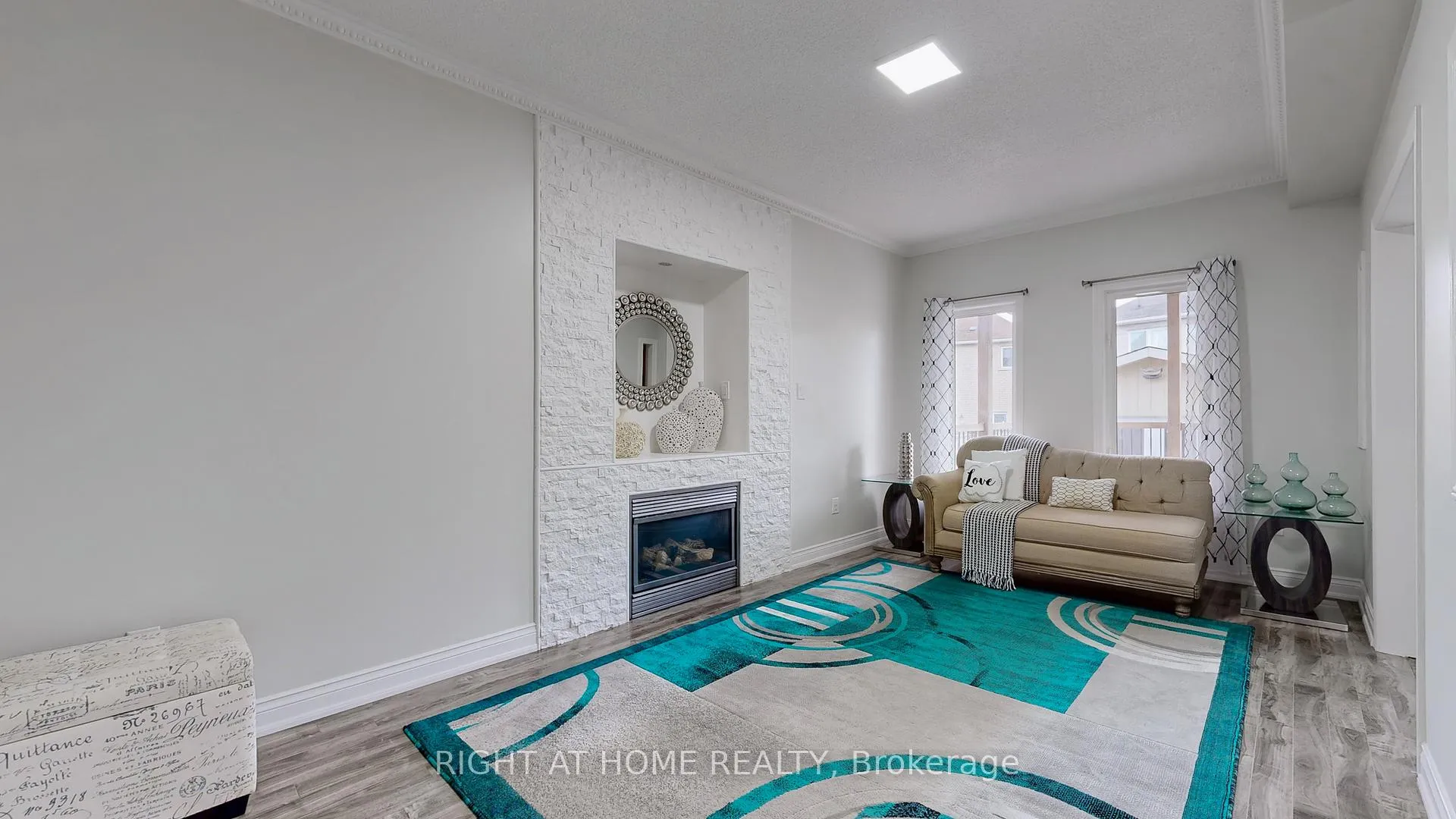 Photo 7 of 419 Elson Street, Markham, Cedarwood — HOMEH