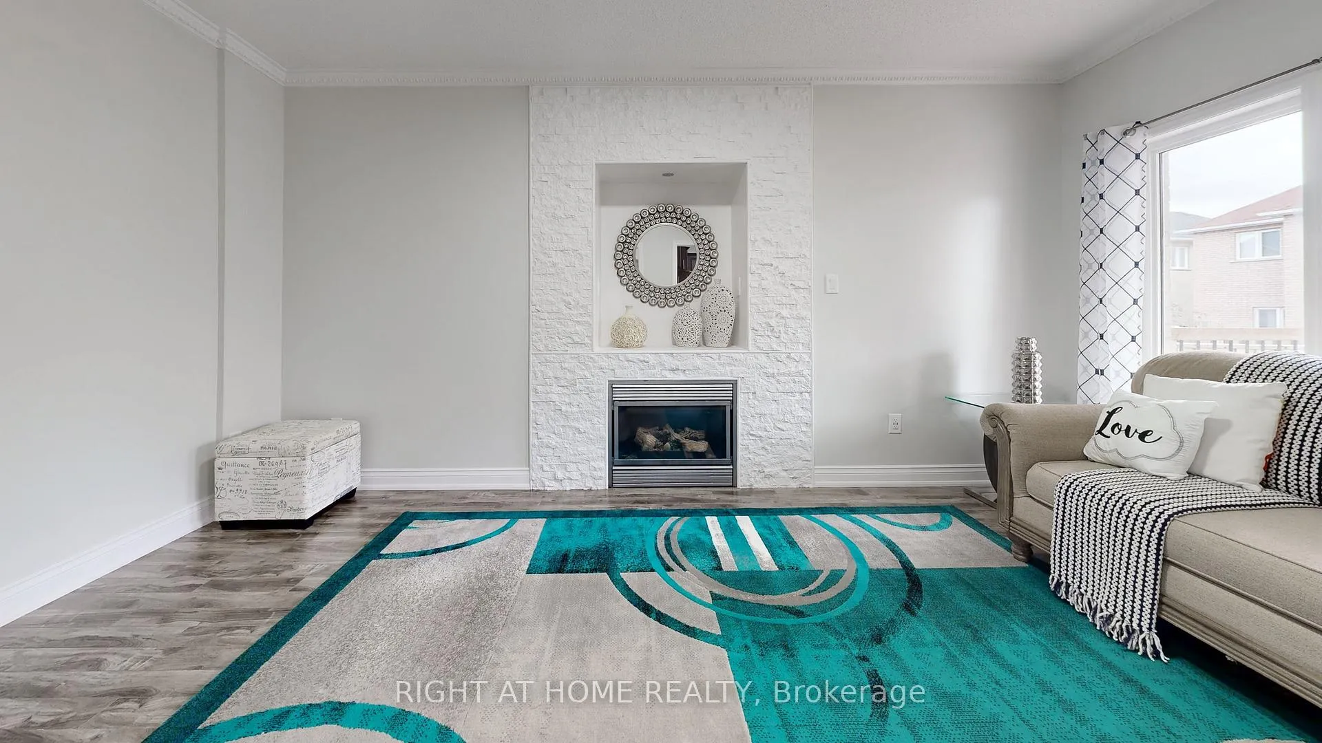 Photo 9 of 419 Elson Street, Markham, Cedarwood — HOMEH