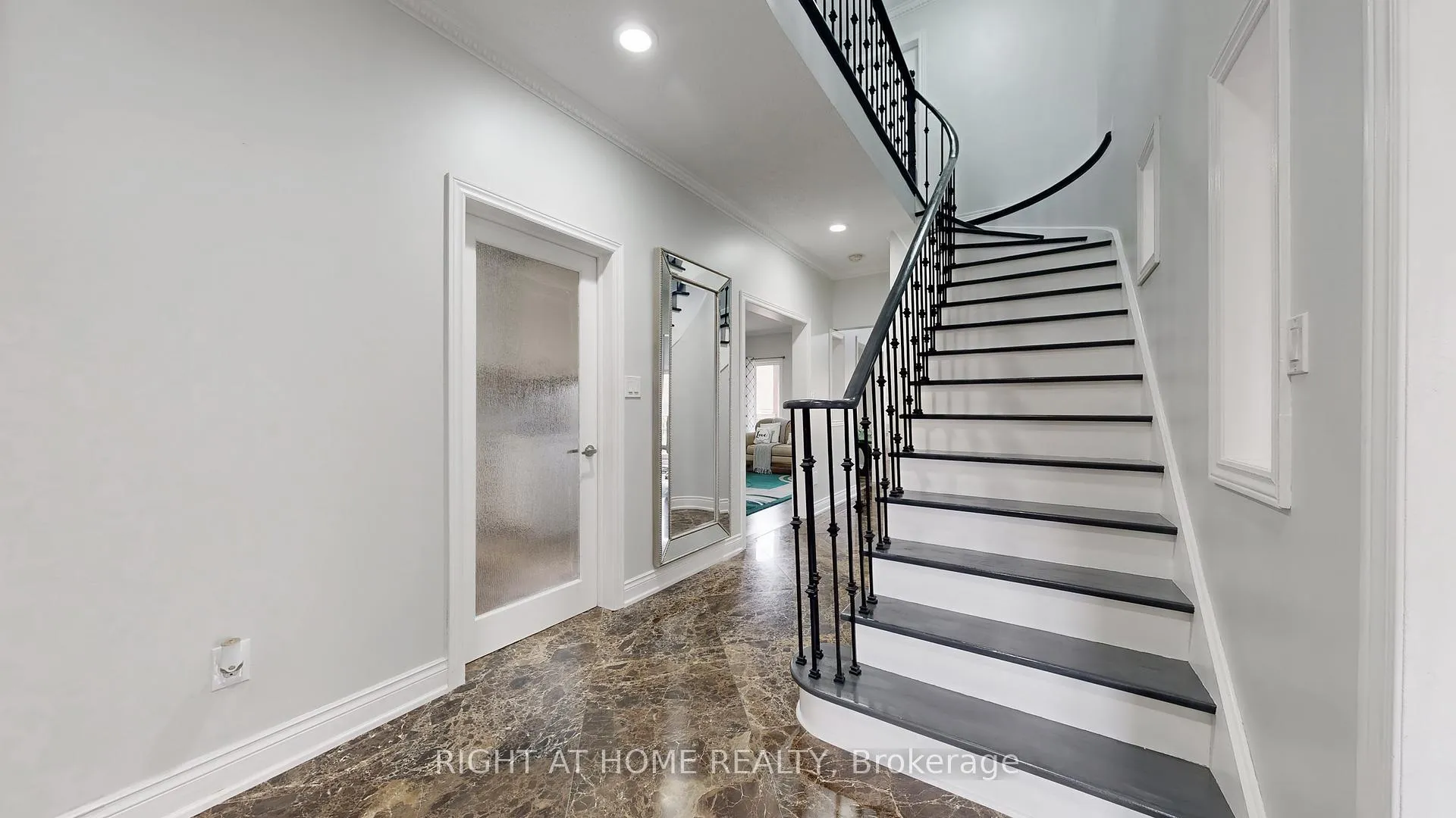Photo 18 of 419 Elson Street, Markham, Cedarwood — HOMEH