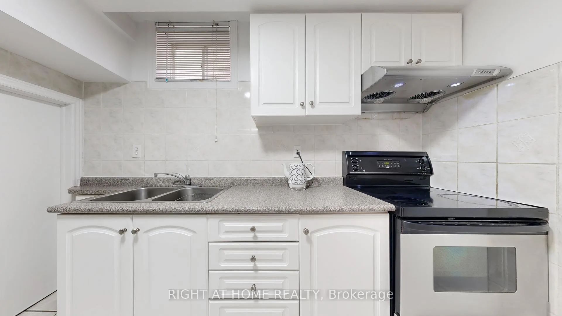 Photo 39 of 419 Elson Street, Markham, Cedarwood — HOMEH