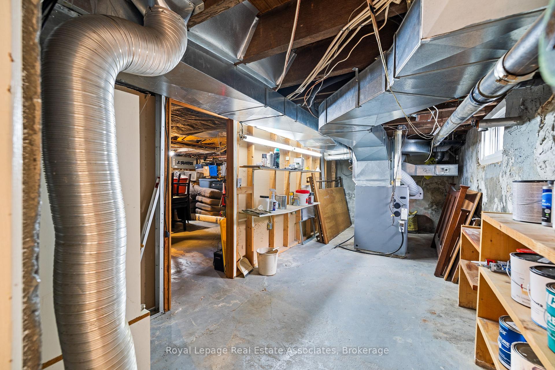Photo 31 of 1379 Killarney Beach Road, Innisfil, Lefroy — HOMEH