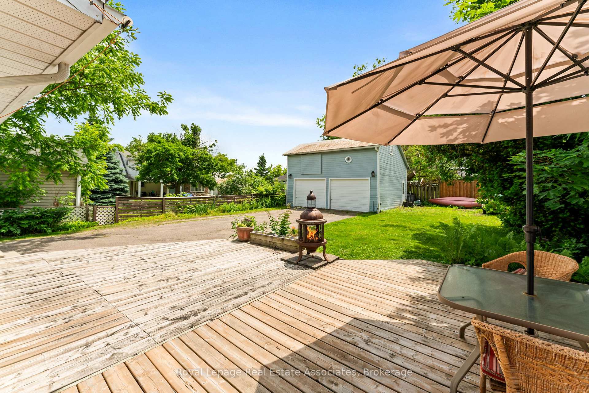 Photo 34 of 1379 Killarney Beach Road, Innisfil, Lefroy — HOMEH
