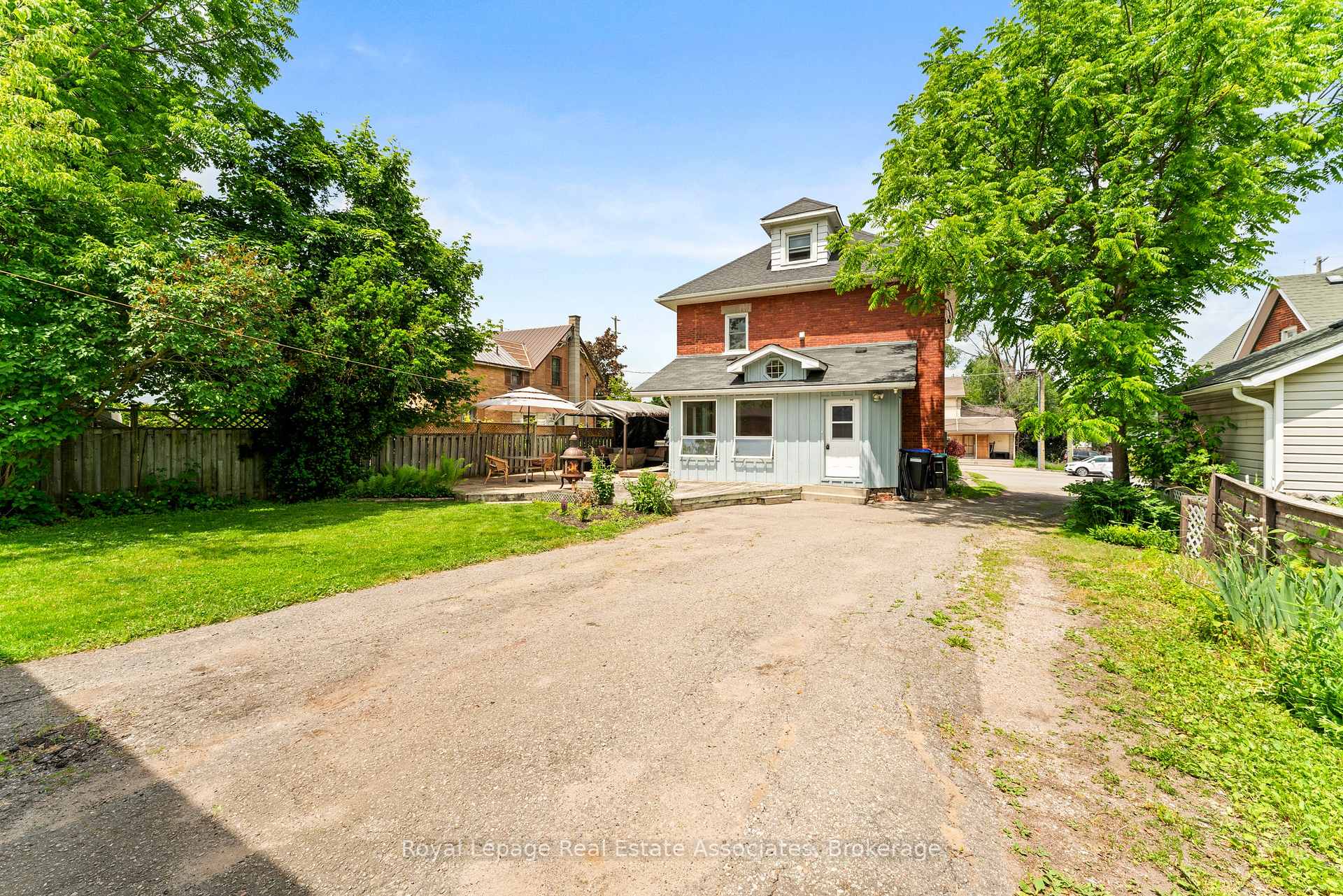 Photo 35 of 1379 Killarney Beach Road, Innisfil, Lefroy — HOMEH