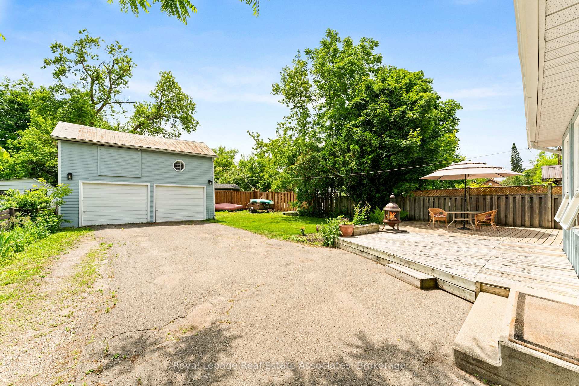 Photo 36 of 1379 Killarney Beach Road, Innisfil, Lefroy — HOMEH