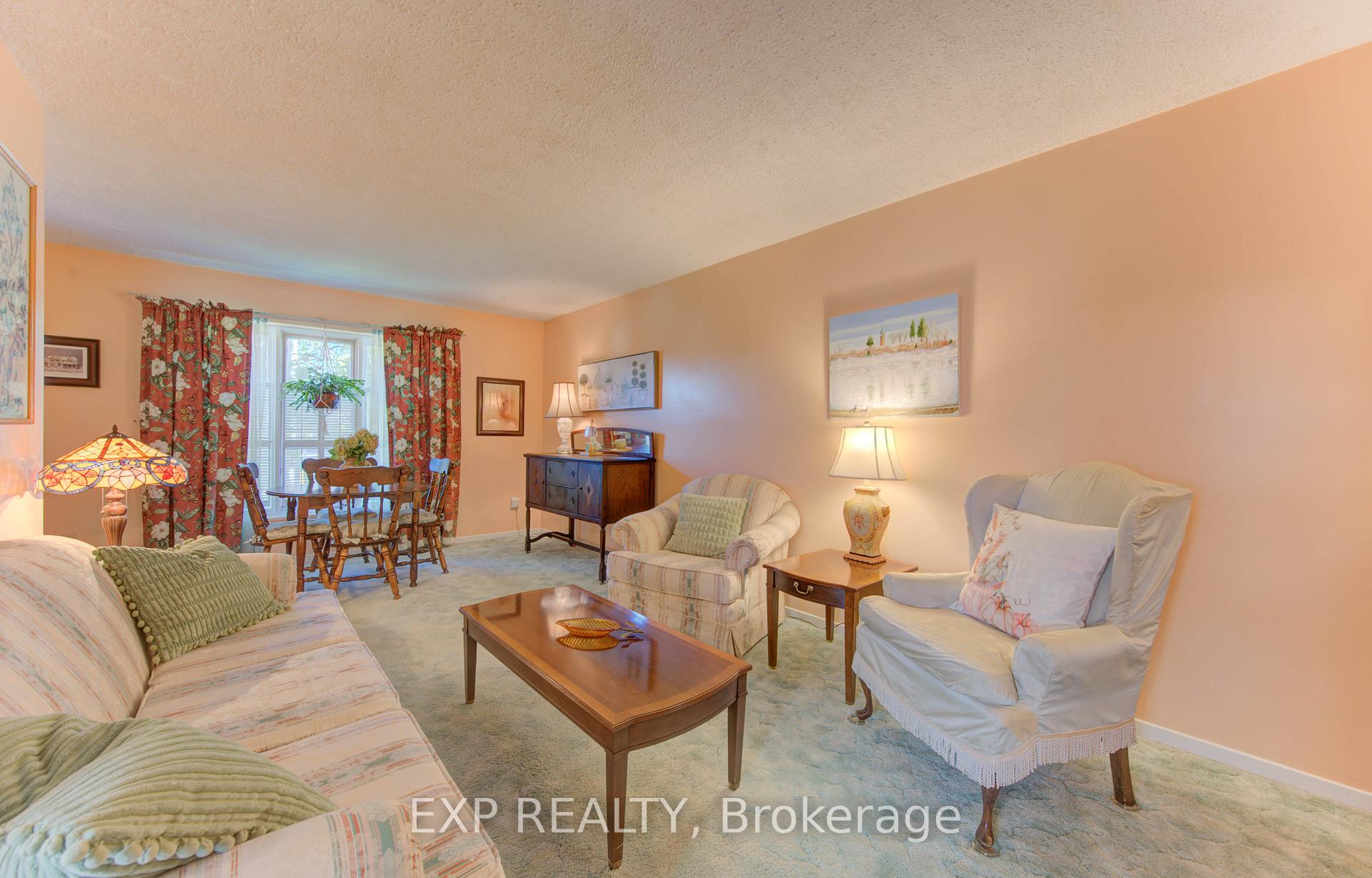 Photo 5 of 92 Halifax Drive, Kitchener — HOMEH