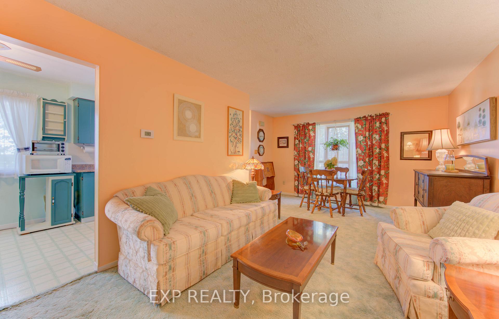 Photo 6 of 92 Halifax Drive, Kitchener — HOMEH