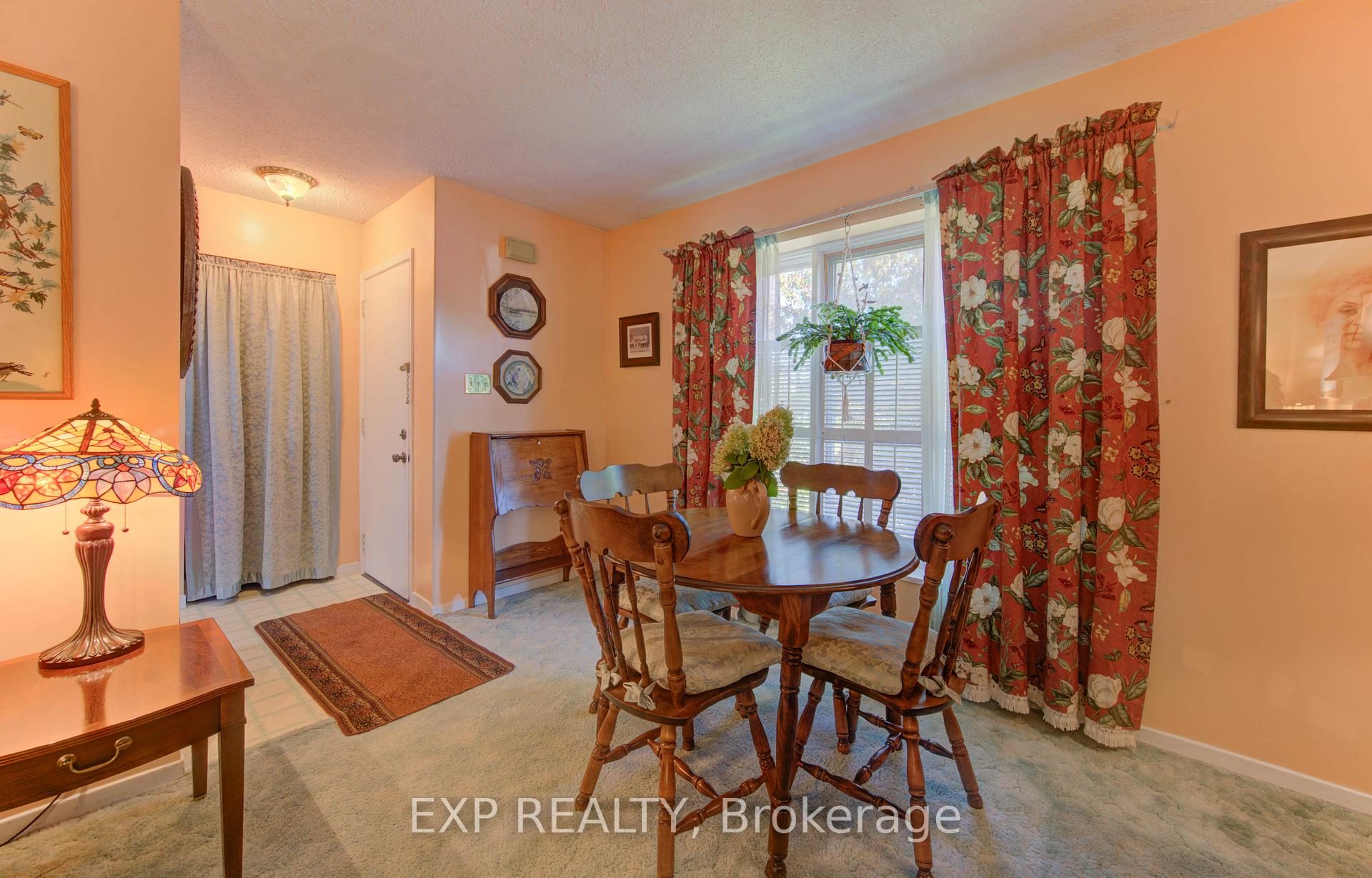 Photo 7 of 92 Halifax Drive, Kitchener — HOMEH