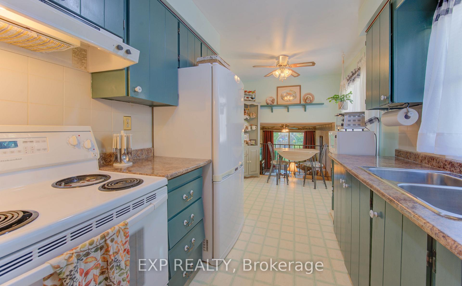 Photo 13 of 92 Halifax Drive, Kitchener — HOMEH
