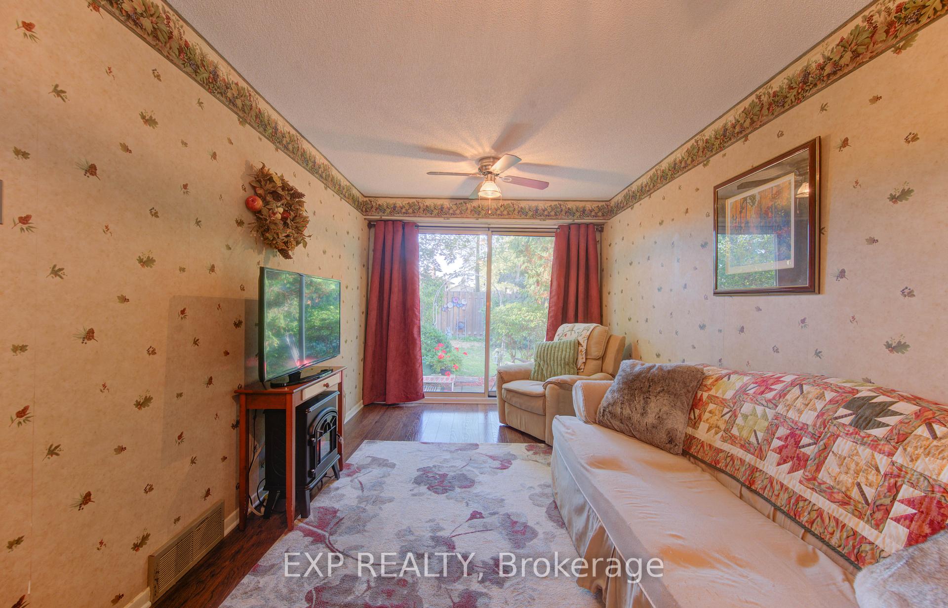 Photo 22 of 92 Halifax Drive, Kitchener — HOMEH