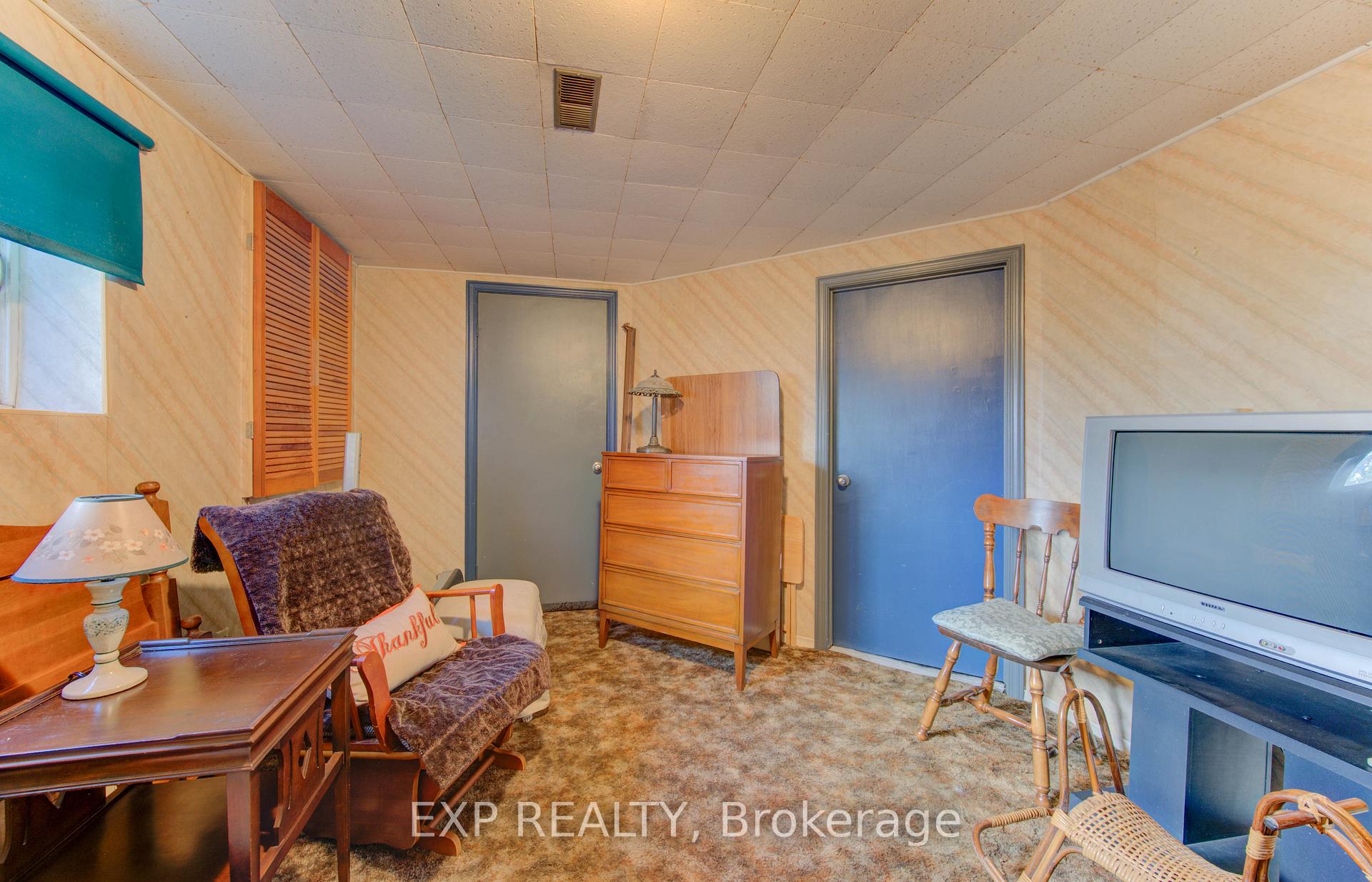 Photo 27 of 92 Halifax Drive, Kitchener — HOMEH