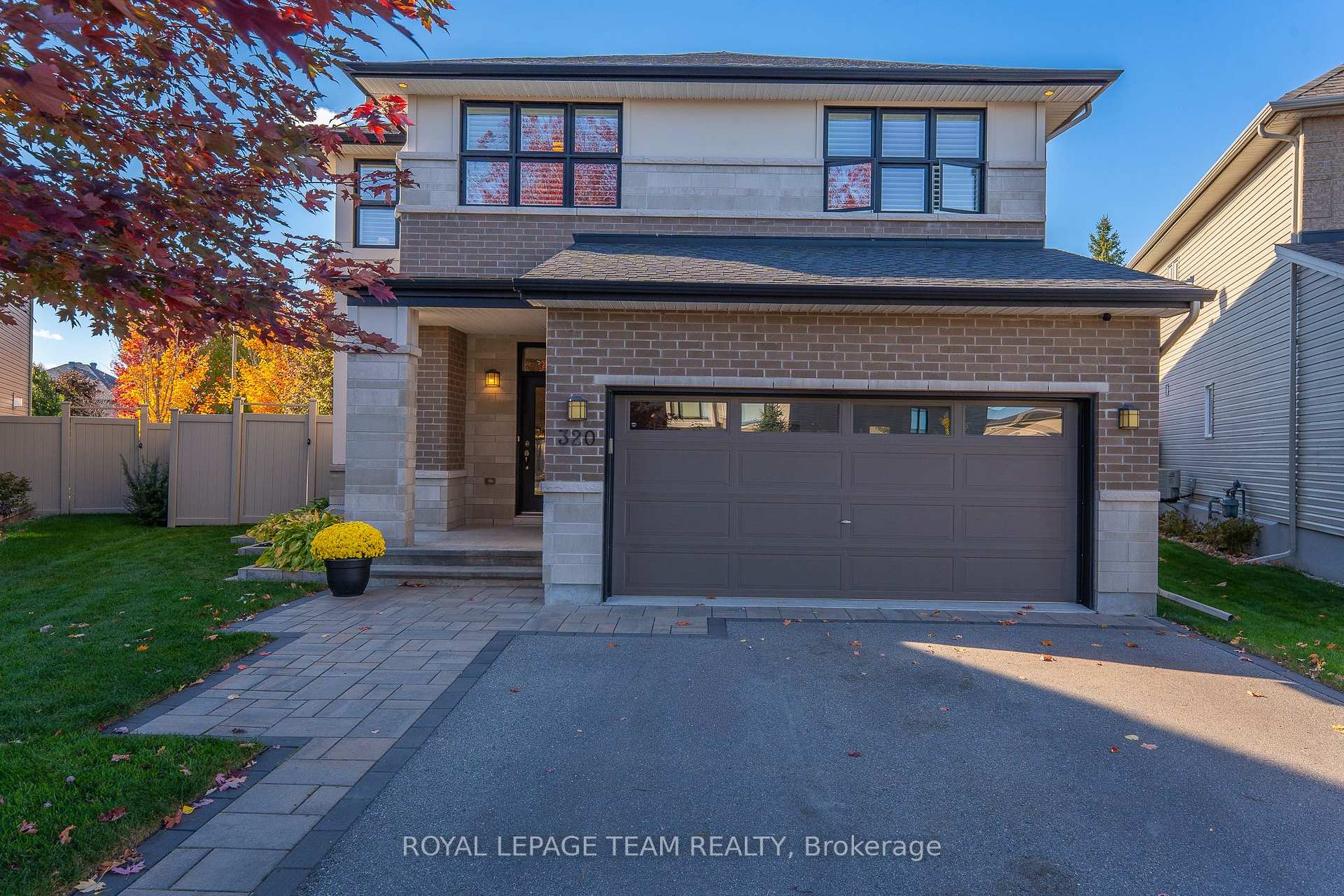 Front of 320 Sugar Pine Crescent