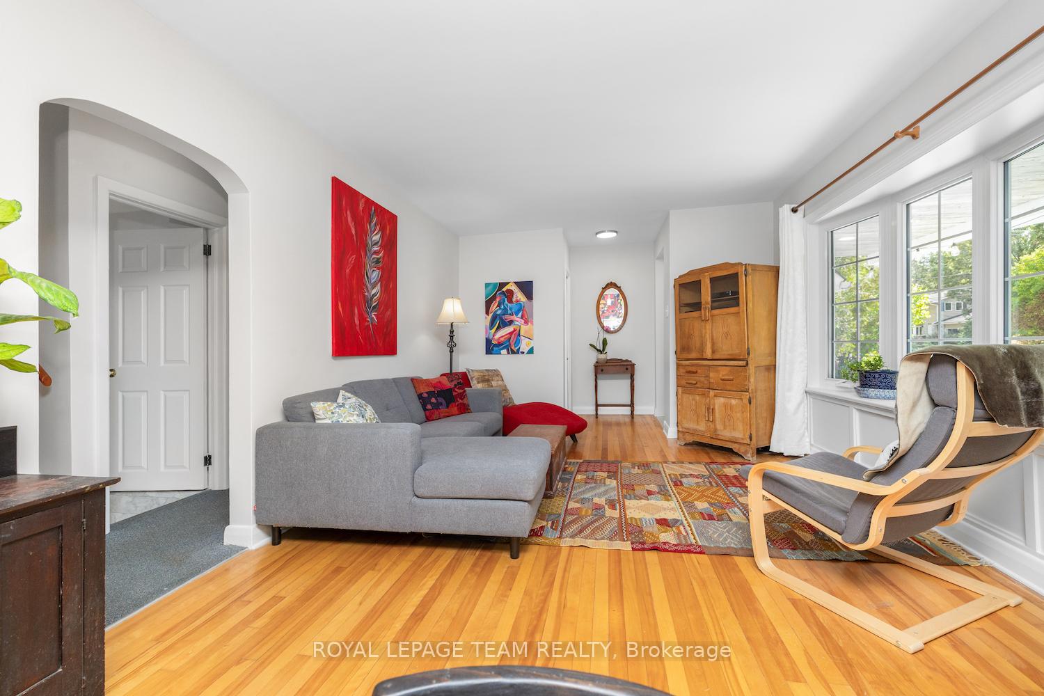 Photo 5 of 5515 Millview Street, Ottawa, Manotick Long Island & Nicholls Island — HOMEH