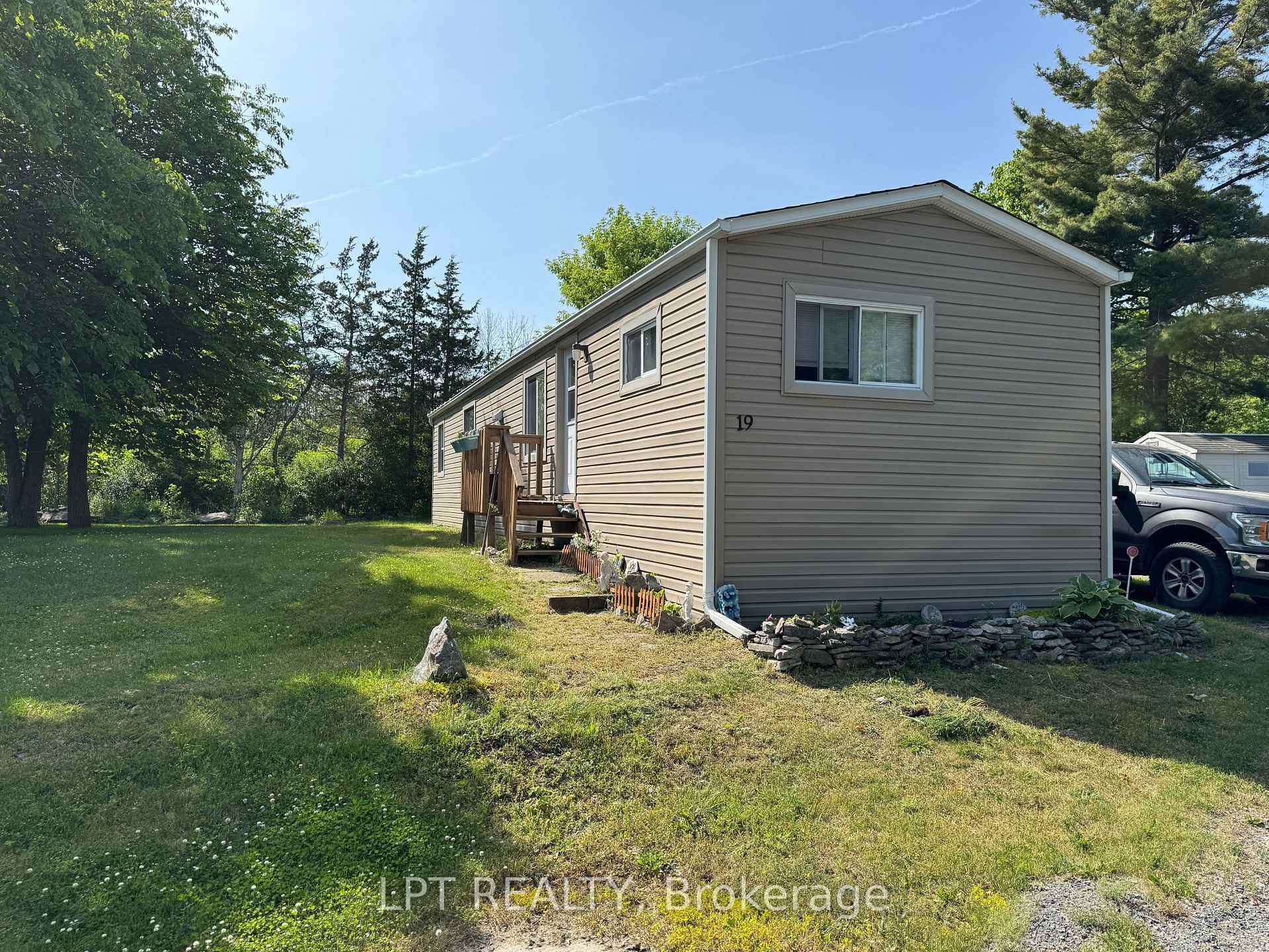 Photo 2 of Unit 19, 5633 Bath Road, Loyalist, Lennox and Addington - South — HOMEH