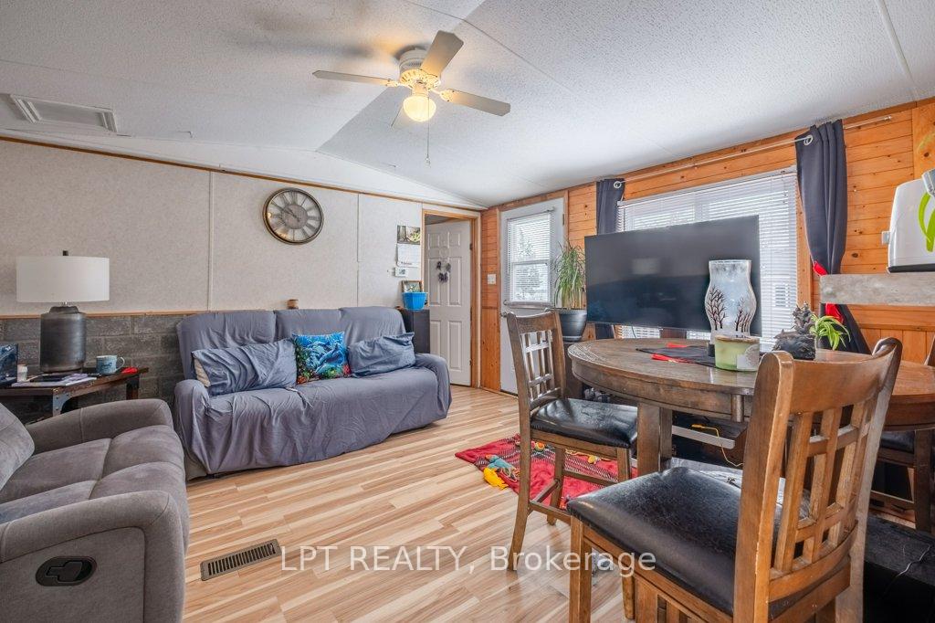 Photo 5 of Unit 19, 5633 Bath Road, Loyalist, Lennox and Addington - South — HOMEH