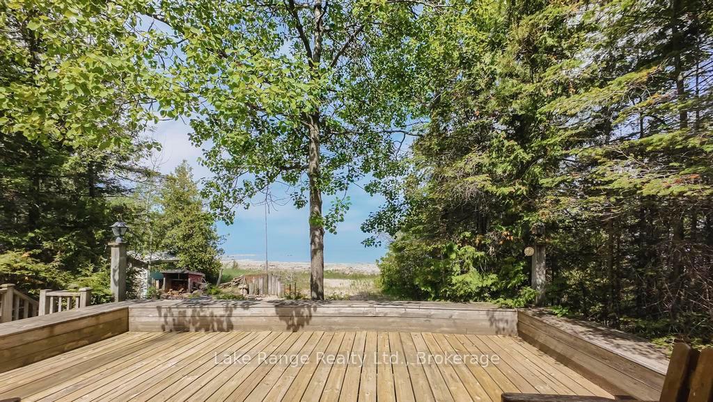 Photo 5 of 19 Collins Drive, Kincardine — HOMEH