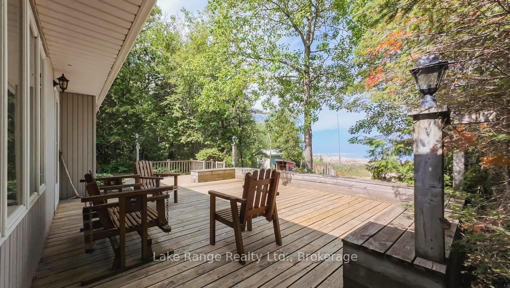 Photo 6 of 19 Collins Drive, Kincardine — HOMEH