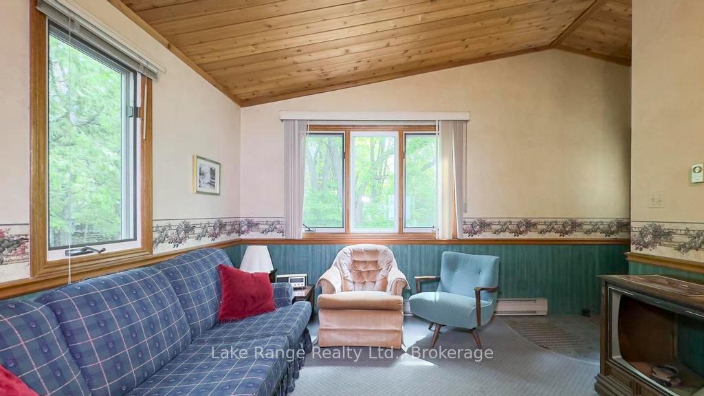 Photo 26 of 19 Collins Drive, Kincardine — HOMEH