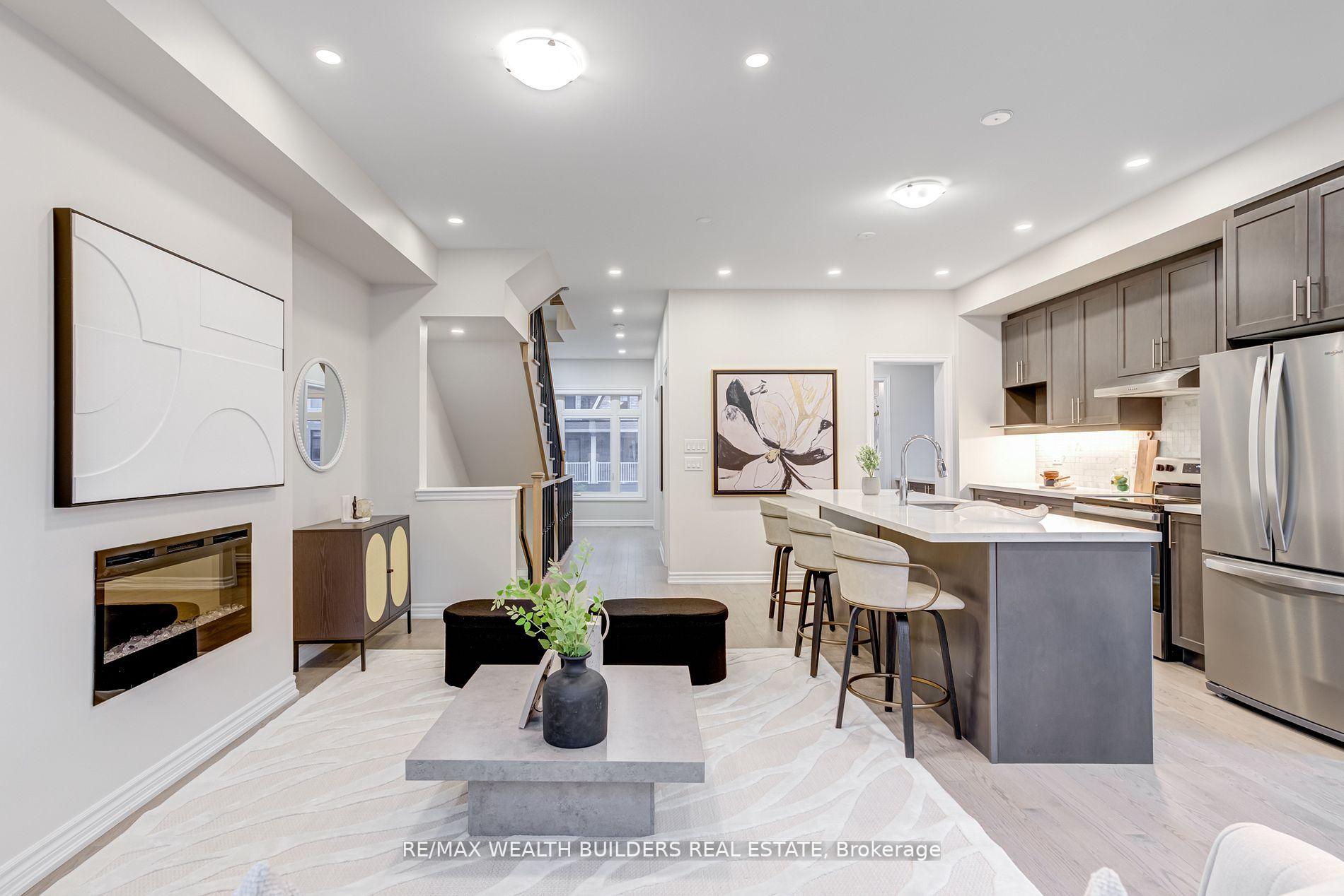 Photo 5 of 31 William Shearn Crescent, Markham, Angus Glen — HOMEH
