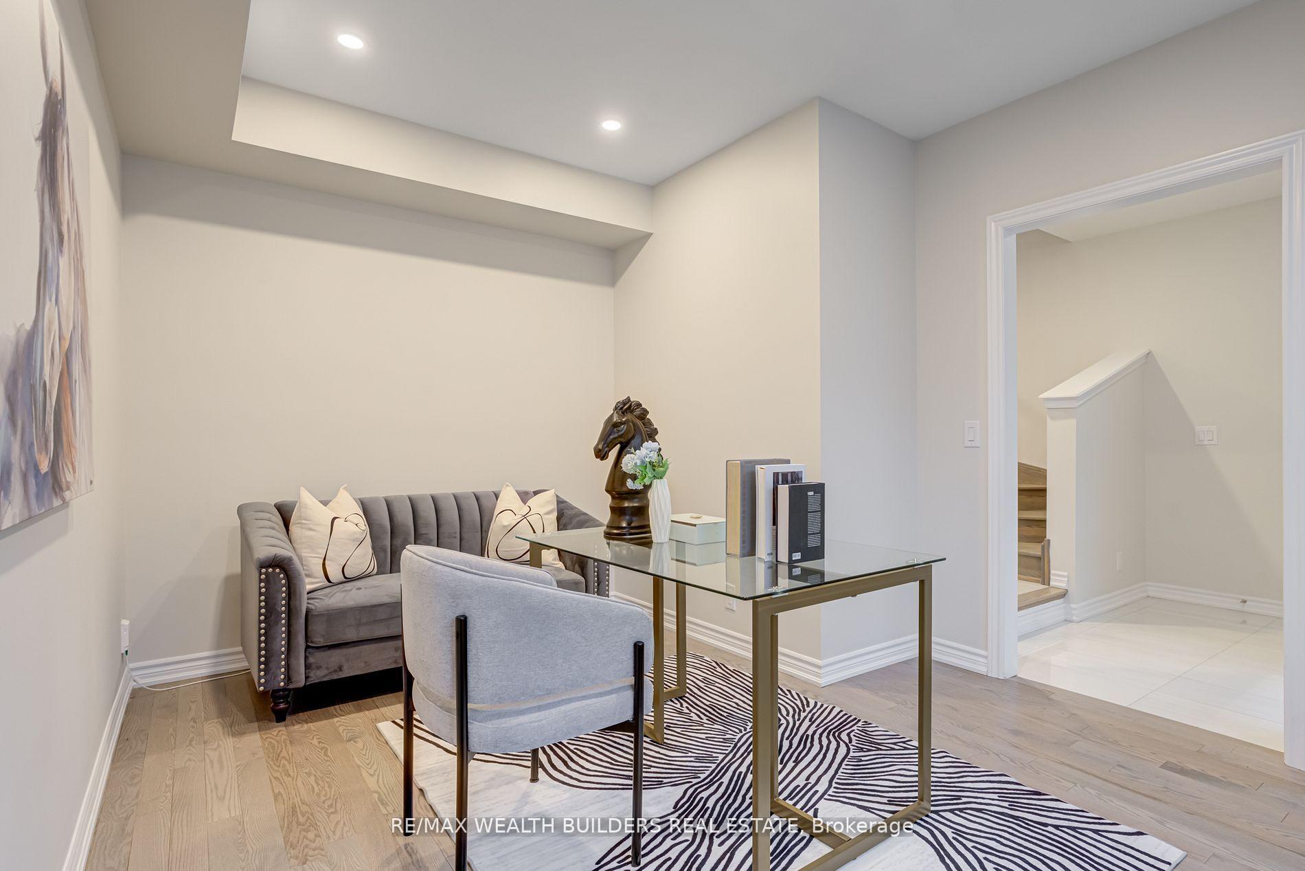 Photo 17 of 31 William Shearn Crescent, Markham, Angus Glen — HOMEH