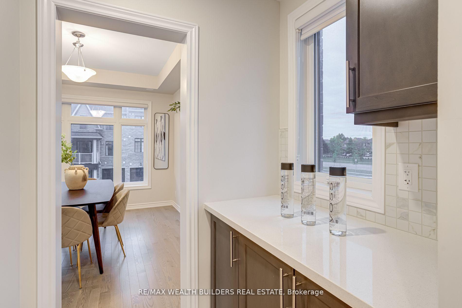 Photo 18 of 31 William Shearn Crescent, Markham, Angus Glen — HOMEH