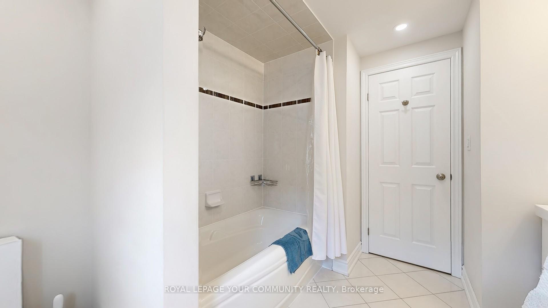 Photo 34 of 84 Upper Mercer Street, Kitchener, Grand River South — HOMEH