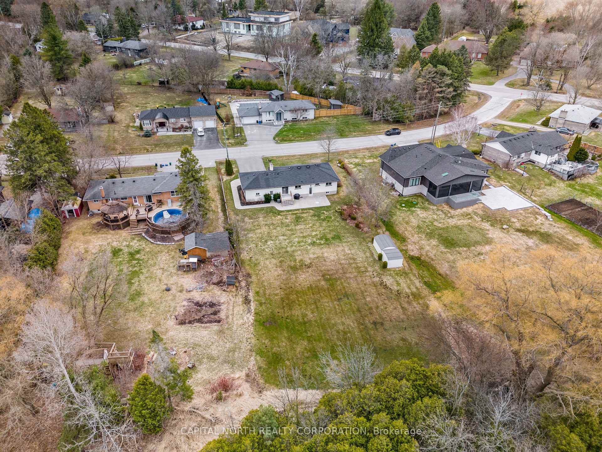 Photo 32 of 81 Bachly Crescent, King, Pottageville — HOMEH