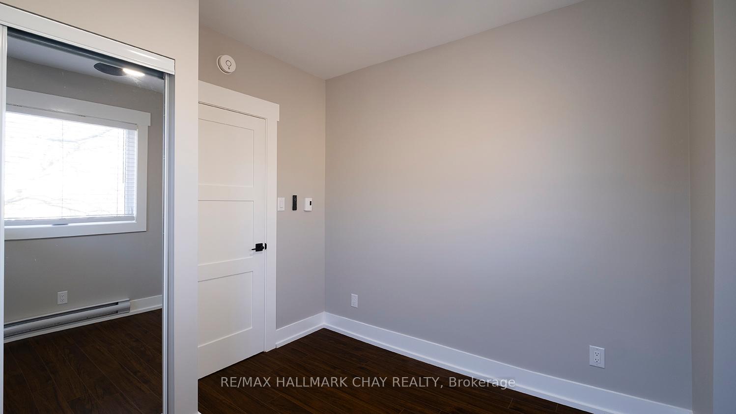 Photo 9 of Unit APT#2, 14 Queen Street, Innisfil, Cookstown — HOMEH
