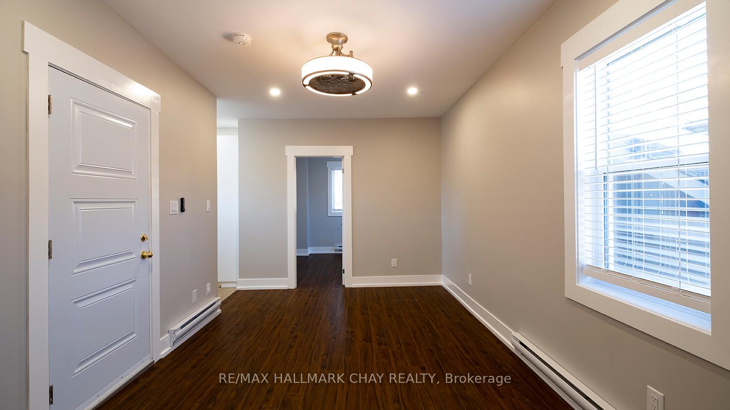 Photo 14 of Unit APT#2, 14 Queen Street, Innisfil, Cookstown — HOMEH