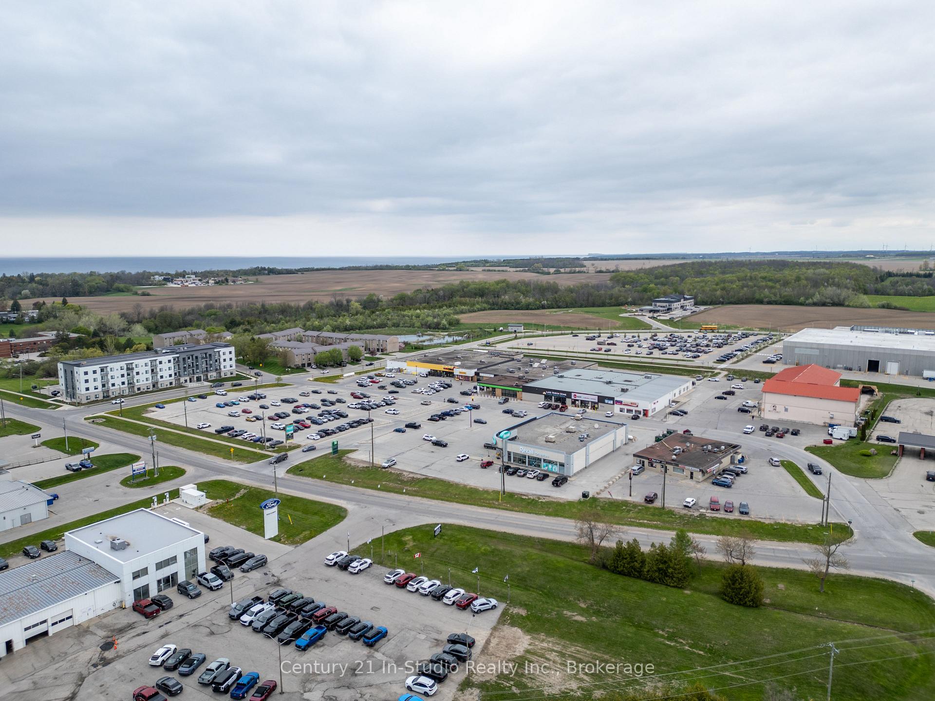 Photo 1 of 525 Mechanics Avenue, Kincardine — HOMEH
