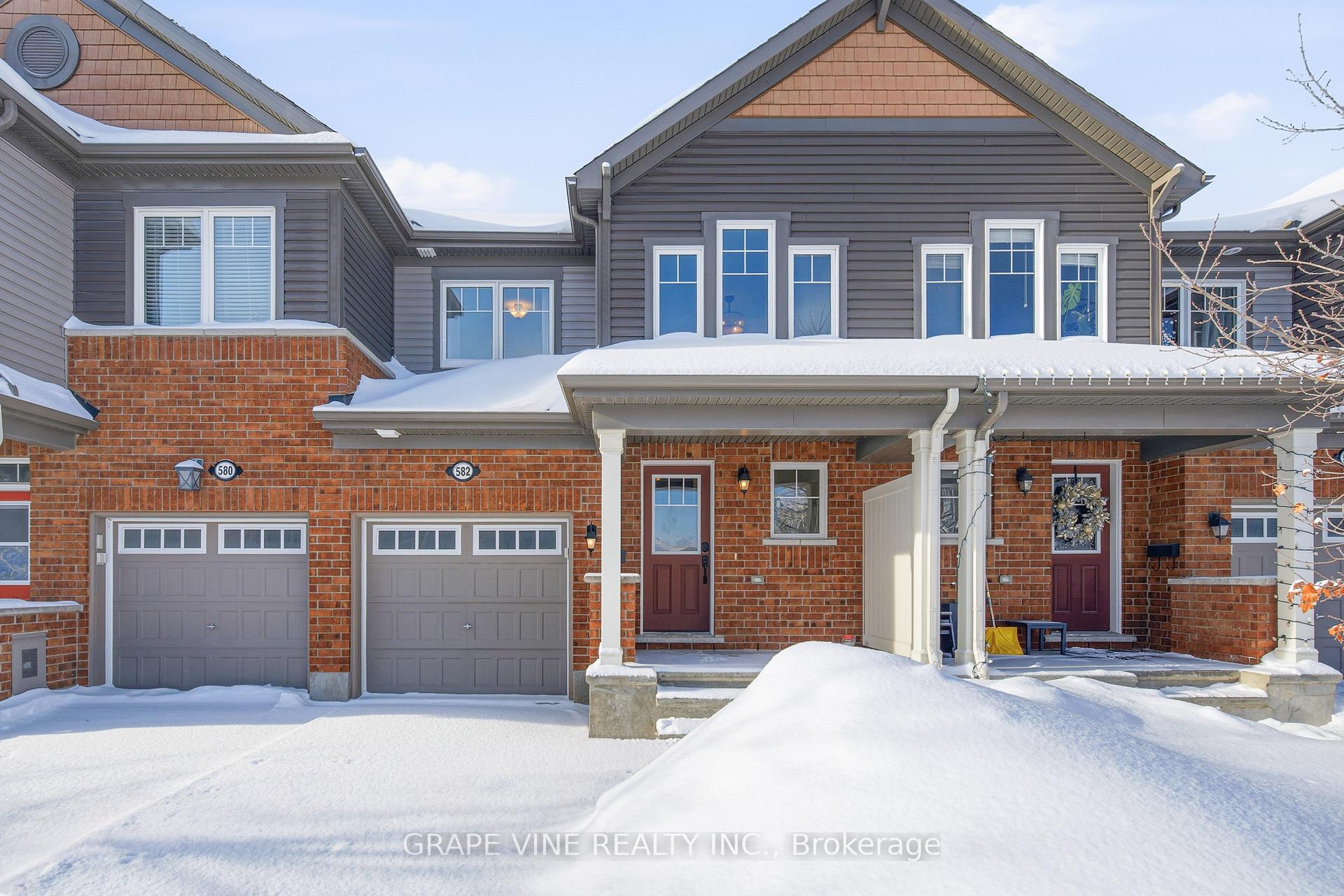 Front of 582 Meadowcreek Circle